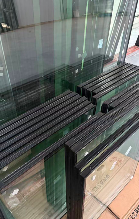 約8 中国ガラス工場