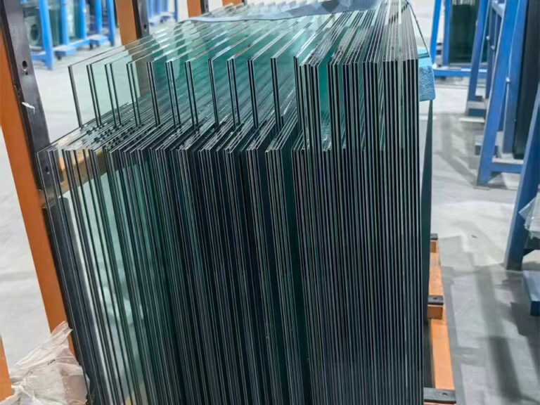 Packaging Jumbo Glass for Safer Export and Site Delivery 7 Packaging for Oversized Glass