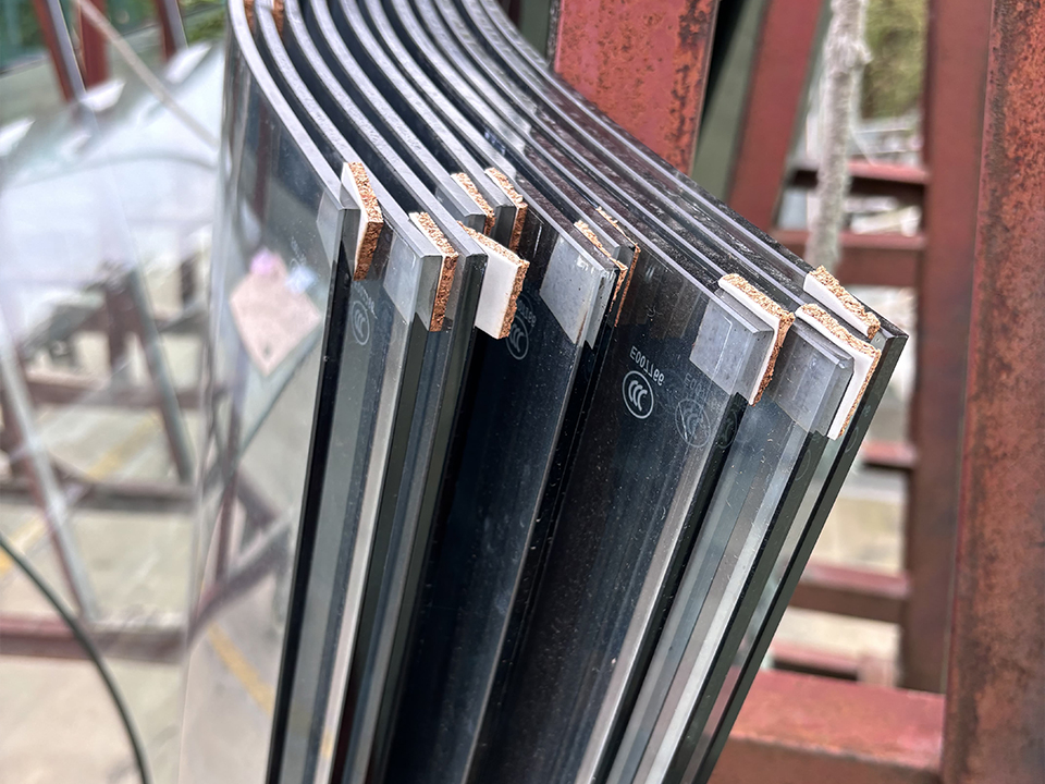 Radius Limits and Yield Risks in Curved Tempered Glass 3 Curved Tempered Glass