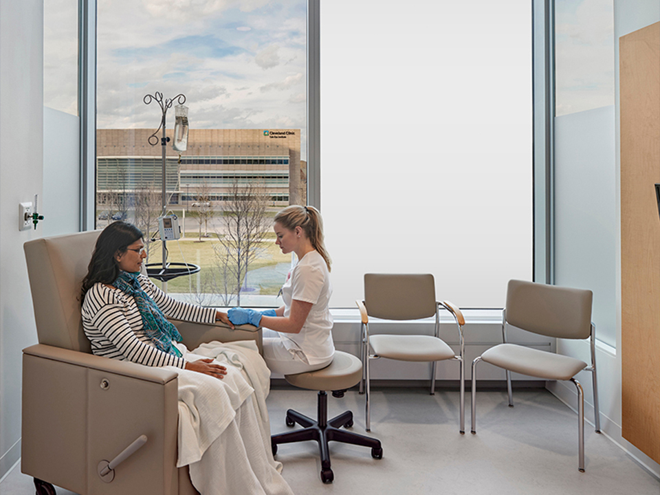 Electrochromic vs PDLC Glass: Which Problem Does Each Solve? 2 Electrochromic vs PDLC Glass