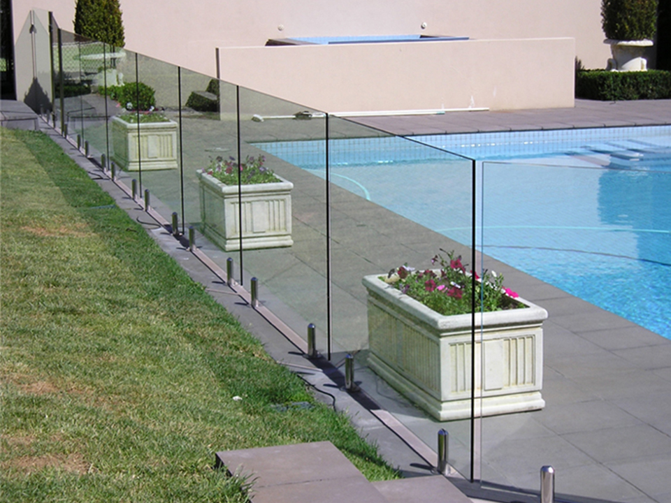 Guardrail and Balustrade Glass