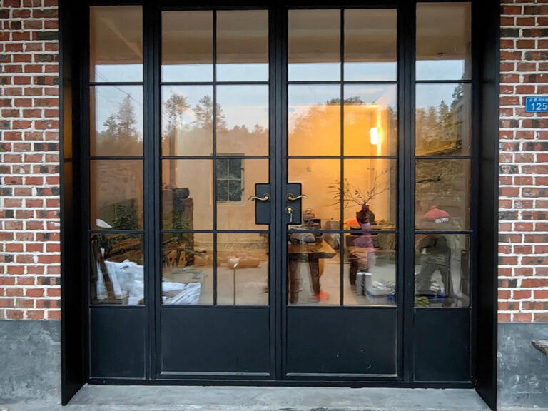 Warm-Edge Spacers in Retrofit IGUs: Worth the Upgrade? 1 Insulating glass