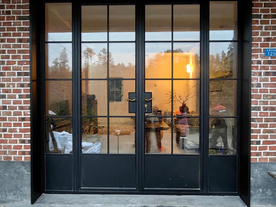 Warm-Edge Spacers in Retrofit IGUs: Worth the Upgrade? 1 Insulating glass