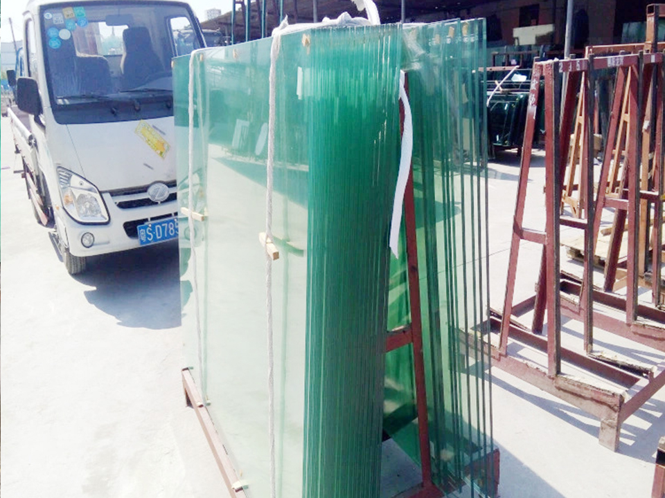 상업용 파사드 패키지에 대한 내진 글레이징 요구 사항 4 내진 글레이징 요구 사항