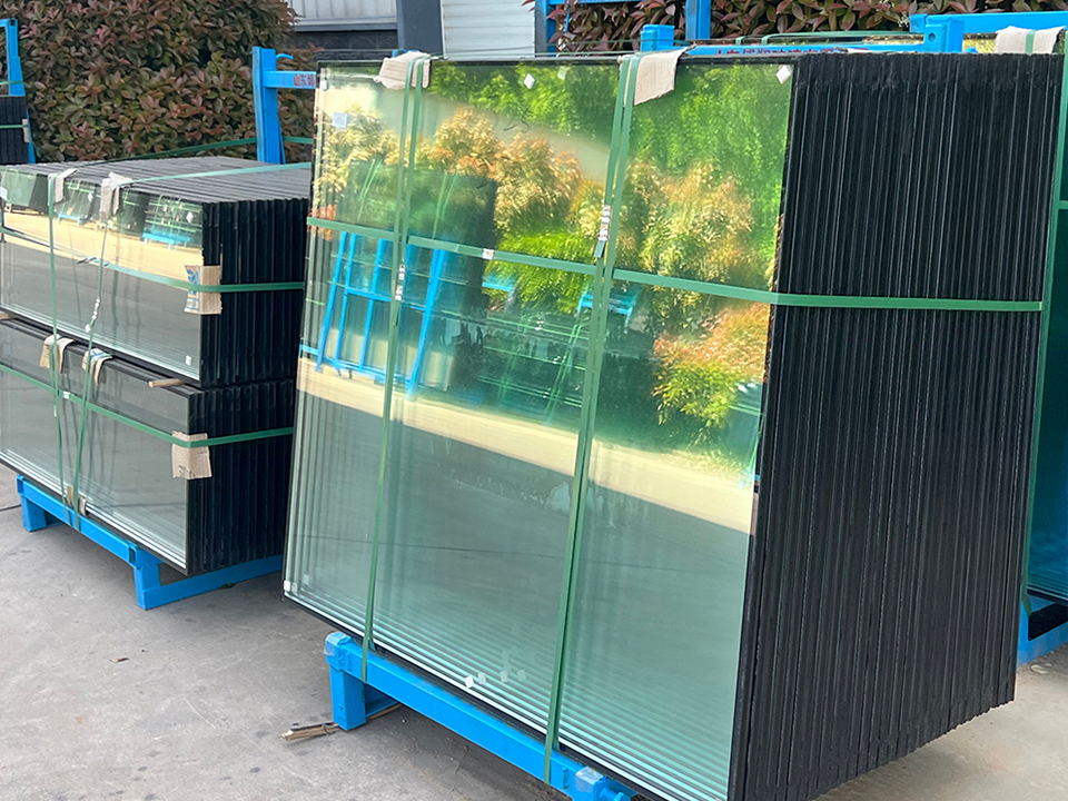 Transit Damage Claims: A Faster Process for Glass Buyers 1 Wholesale Custom Size Tempered Glass