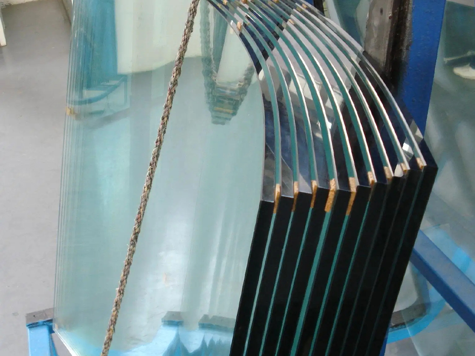 Bird-Safe Patterns vs Clear Appearance: Best Commercial Options 3 Aspecto claro