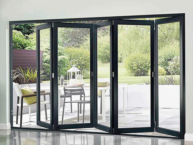 Fire-Rated Glass vs Sprinklered Assemblies: How to Decide 9 Vetro trasparente resistente al fuoco