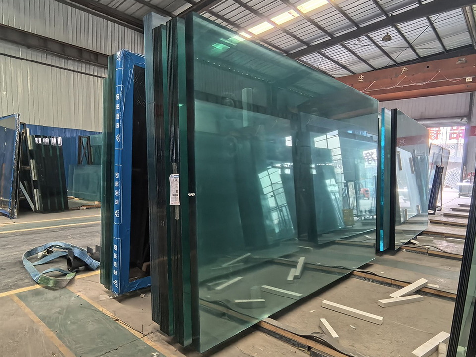Color Uniformity in Low-Iron and Coated Glass Packages
