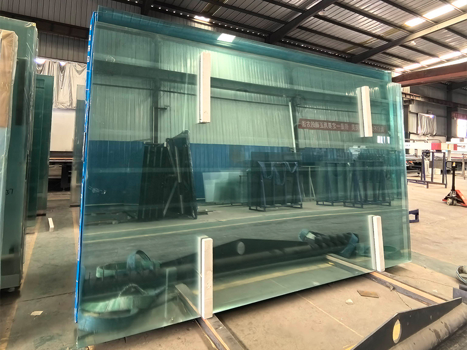 Color Uniformity in Low-Iron and Coated Glass Packages