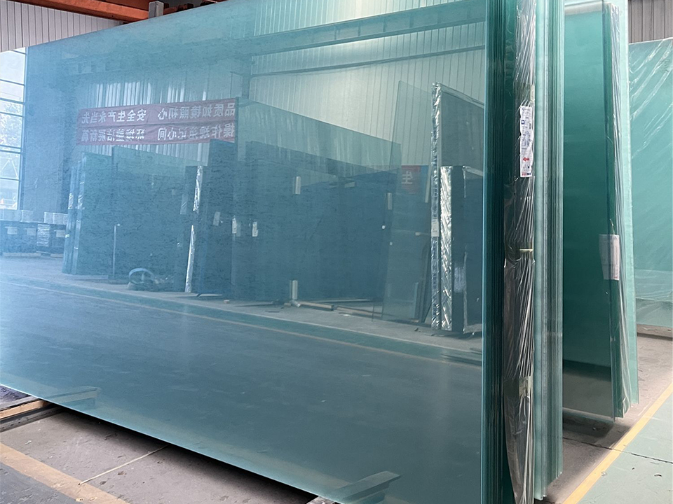Color Uniformity in Low-Iron and Coated Glass Packages