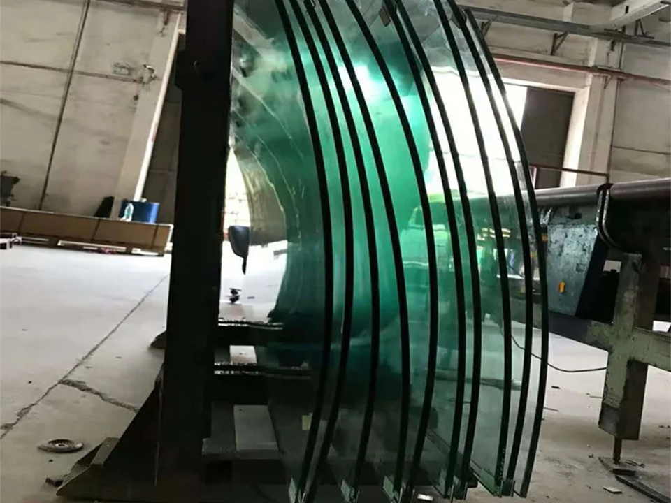 High-Strength Curved Tempered Glass