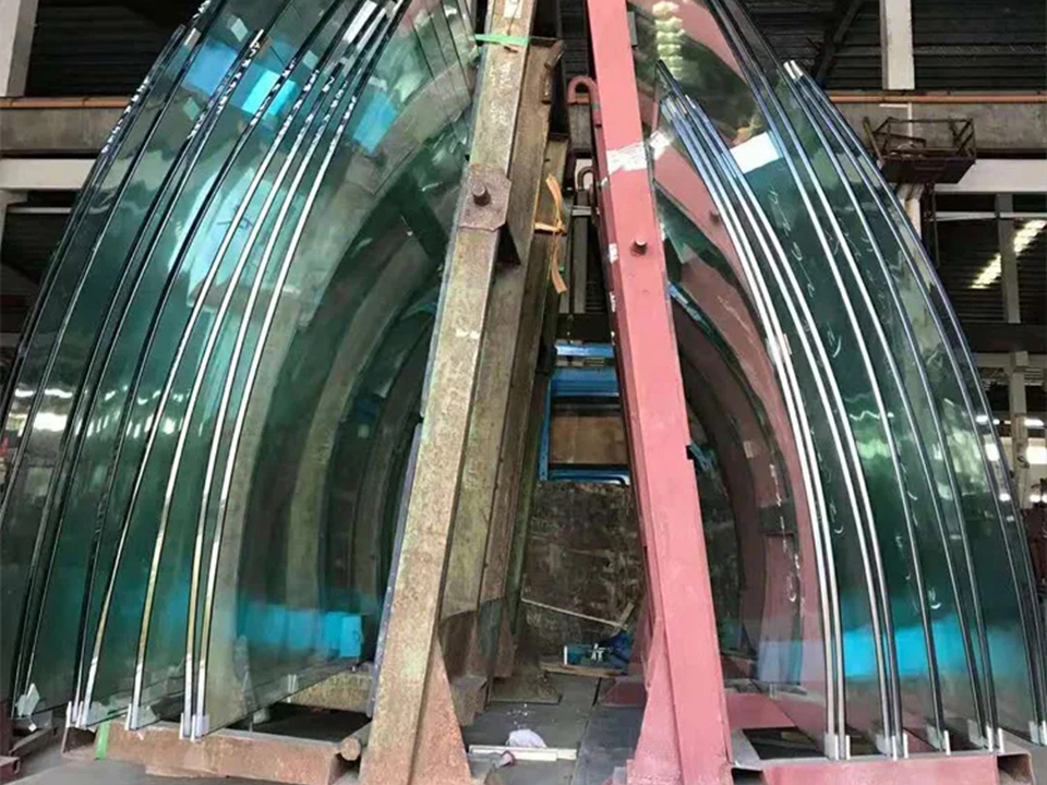 High-Strength Curved Tempered Glass