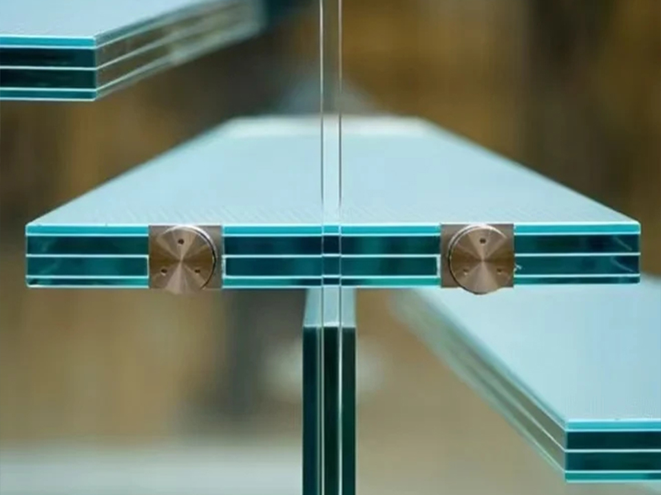 Structural Laminated Glass Flooring
