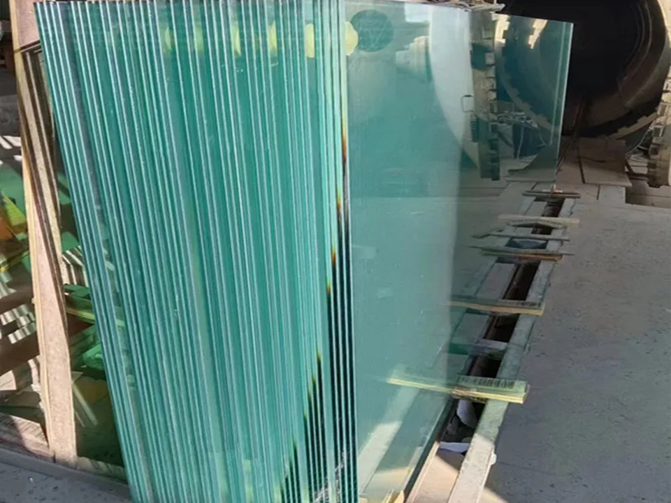 Structural Laminated Glass Flooring