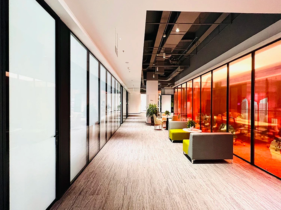 Edge Deletion for Custom Coated Glass: When It Matters Most 3 Supplier Visible-Frame Glass Curtain Wall