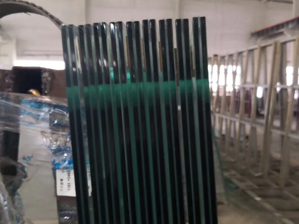 Bid/No-Bid Rules for Commercial Glazing Contractors 2 Transparent Float Glass