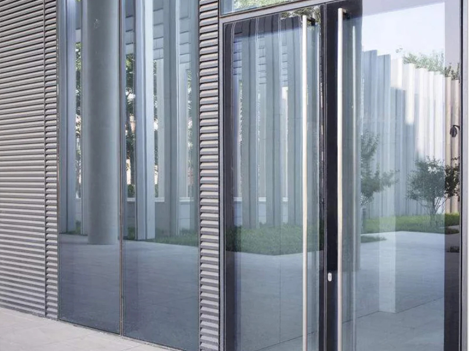 Transparent Frameless Glass Curtain Wall