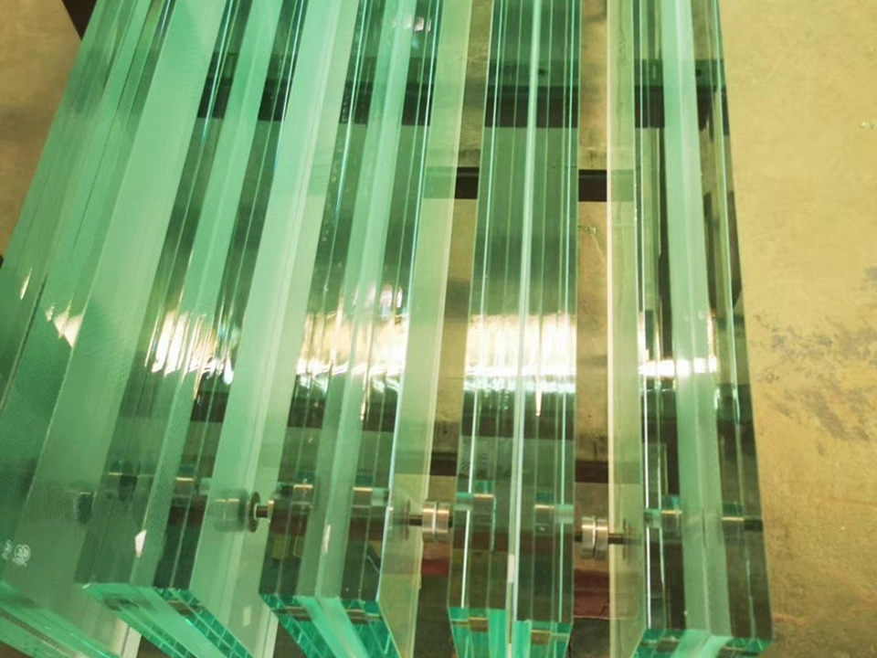 What is Tempered Glass? Uses, Benefits, Disadvantages