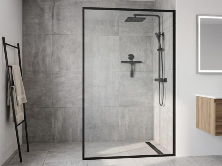 How to Keep Your Glass Shower Panel Spotless
