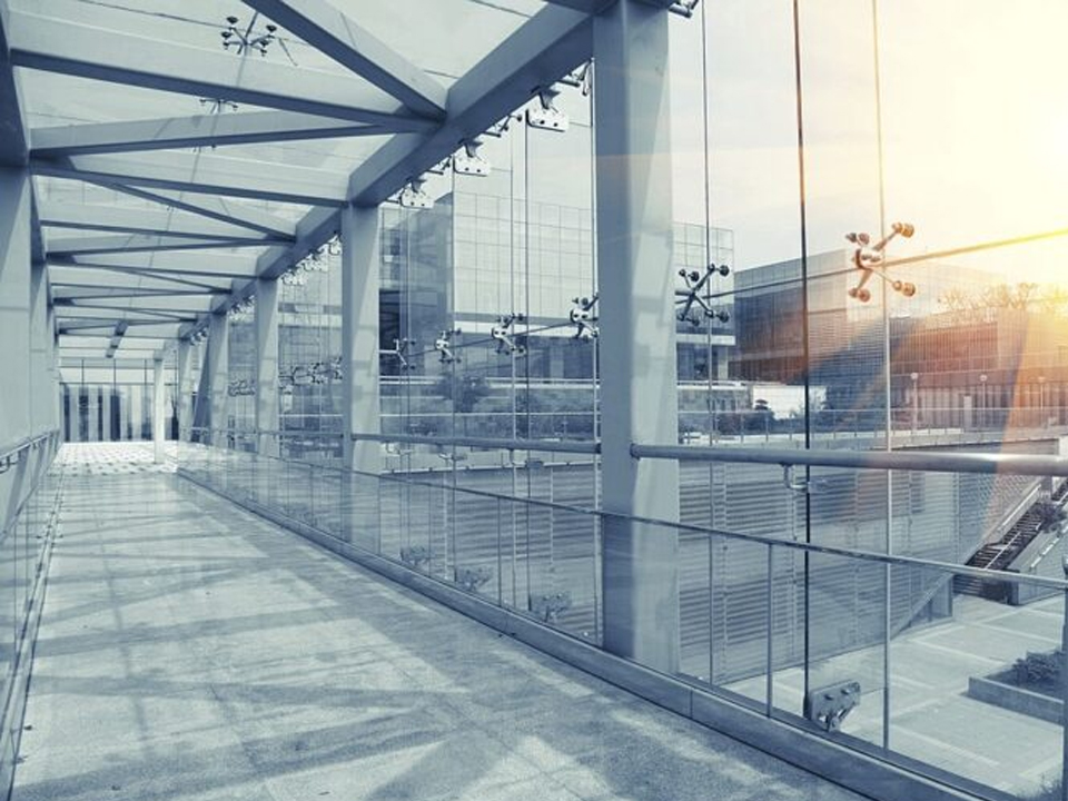 Residential vs Commercial Glass