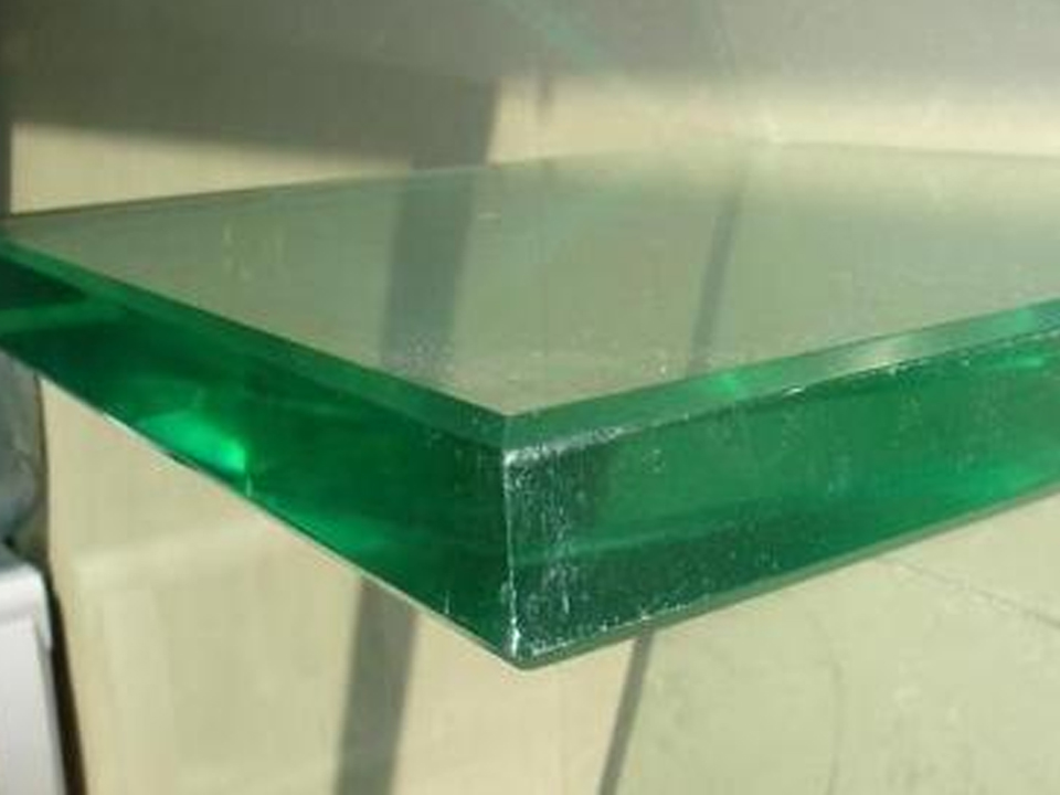 Why Glass Thickness Alone Cannot Prove a Fire Rating for Buyers