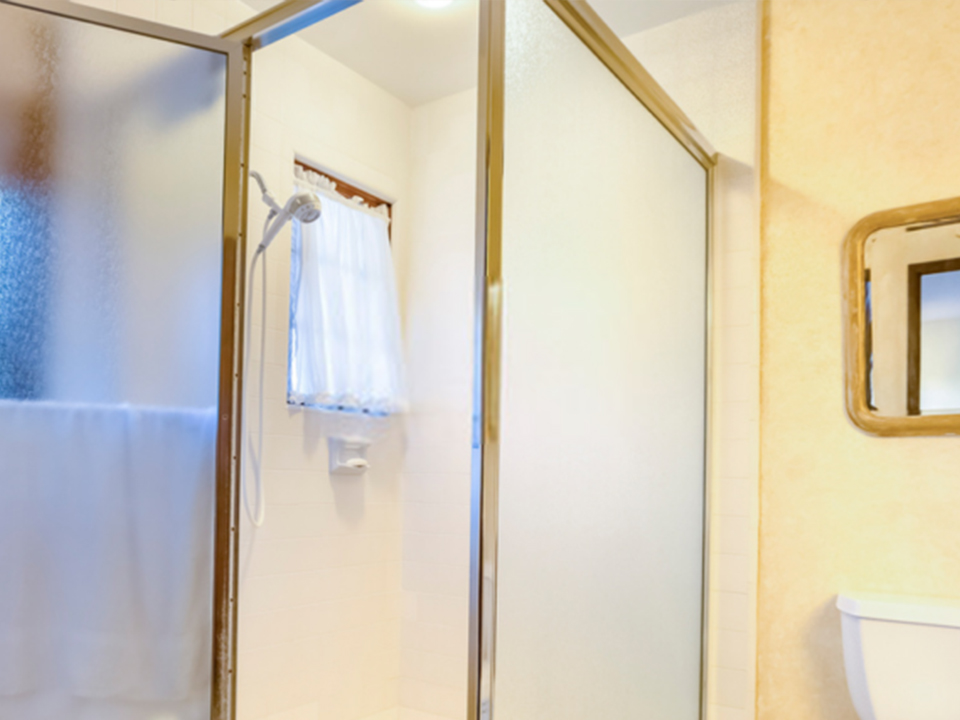 Why is Frosted Glass a Superior Option for Shower Doors